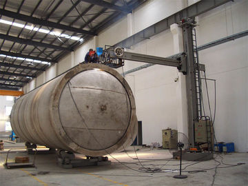 columna y auge, soldador automático de la soldadura de 5000 milímetros de diámetro del tubo de la soldadura continua de los recipientes del reactor